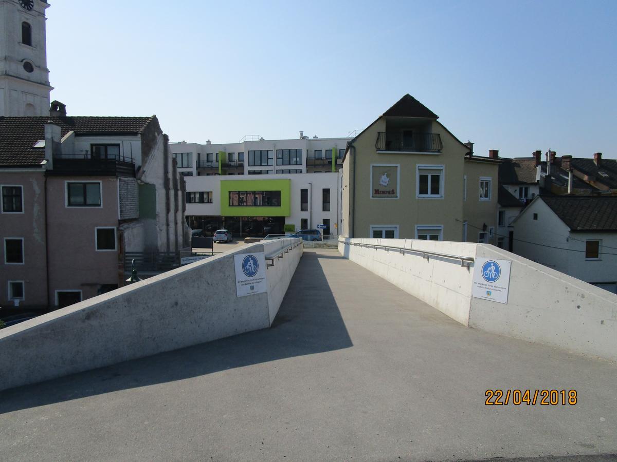 Privatzimmer Familie Wagner Pöchlarn Exterior foto